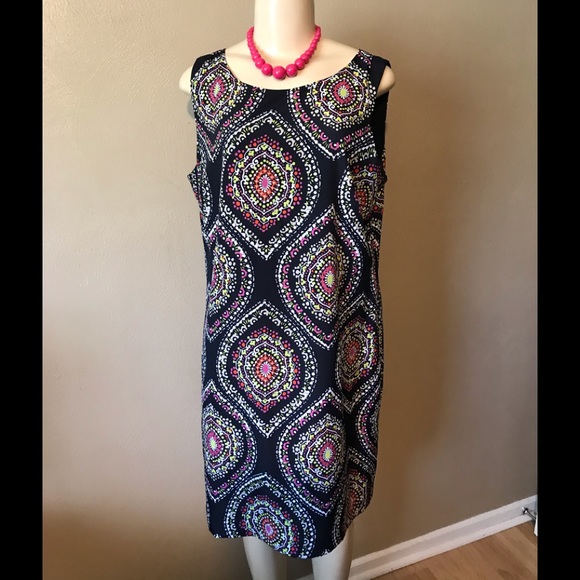 crown & ivy Dresses & Skirts - Crown & Ivy navy pattern w/pink